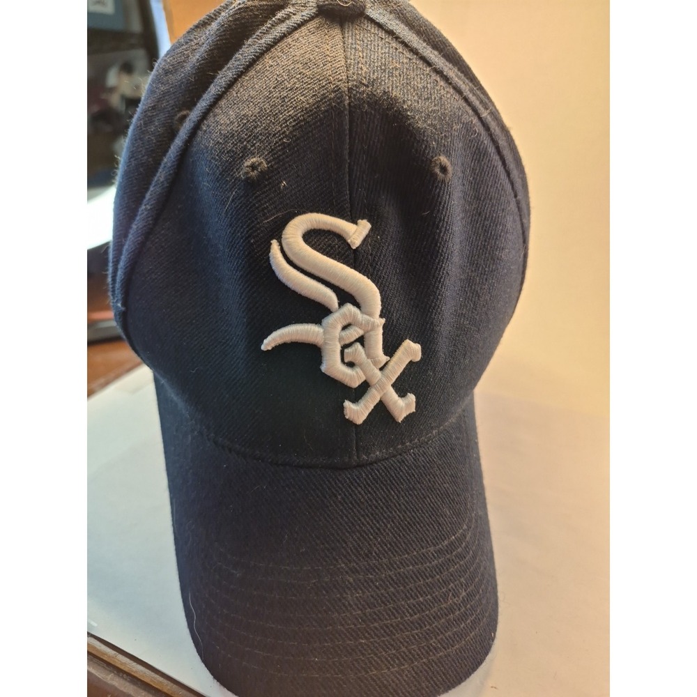 Chicago White Sox Baseball Hat Black and White Letters Adjustable Small /Medium - Picture 1 of 9